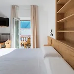 Montana Hotell 2*