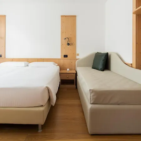 Hotel Montana 2*