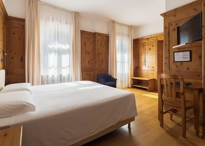 Montana Hotel