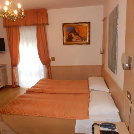 Szálloda Montana Cortina dʼAmpezzo